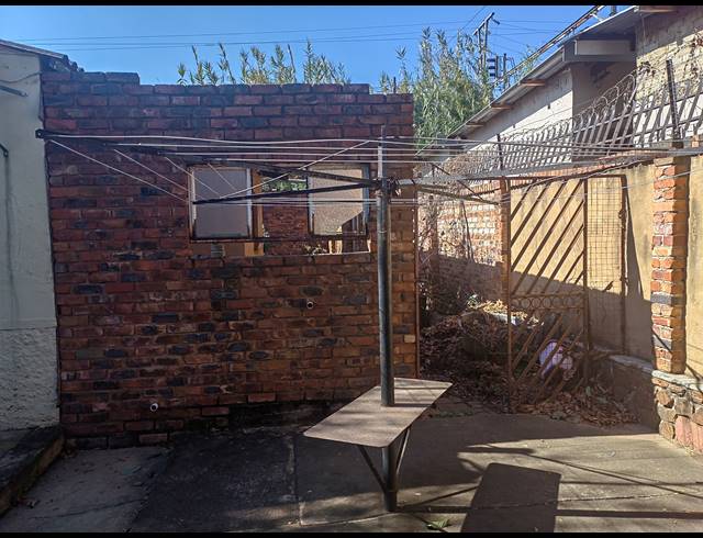 4 BEDROOM HOUSE FOR SALE IN PRETORIA WEST